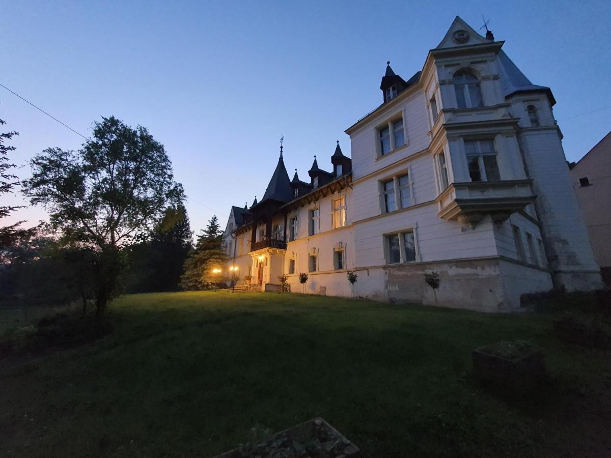 Palac Lawica- Splywy Przelomem Bardzkim Klodzko Exterior photo
