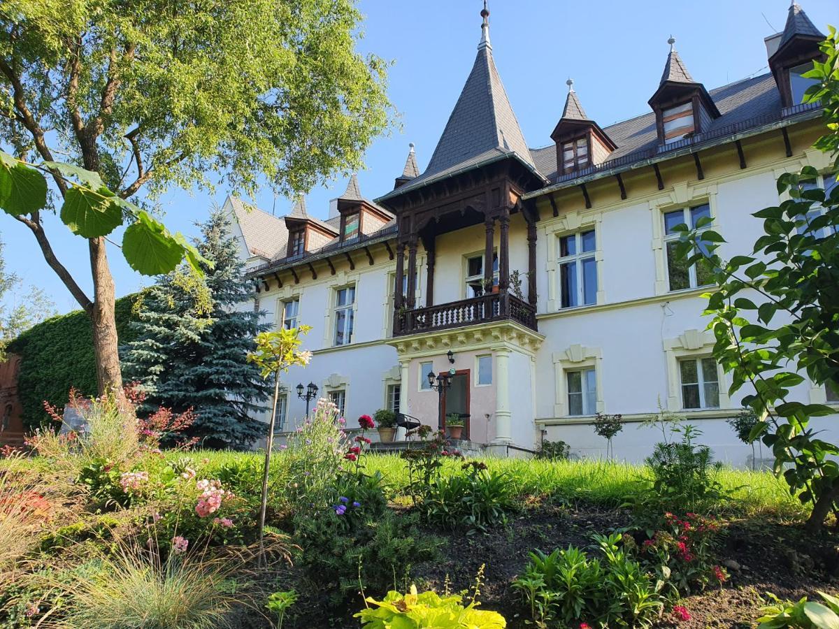 Palac Lawica- Splywy Przelomem Bardzkim Klodzko Exterior photo