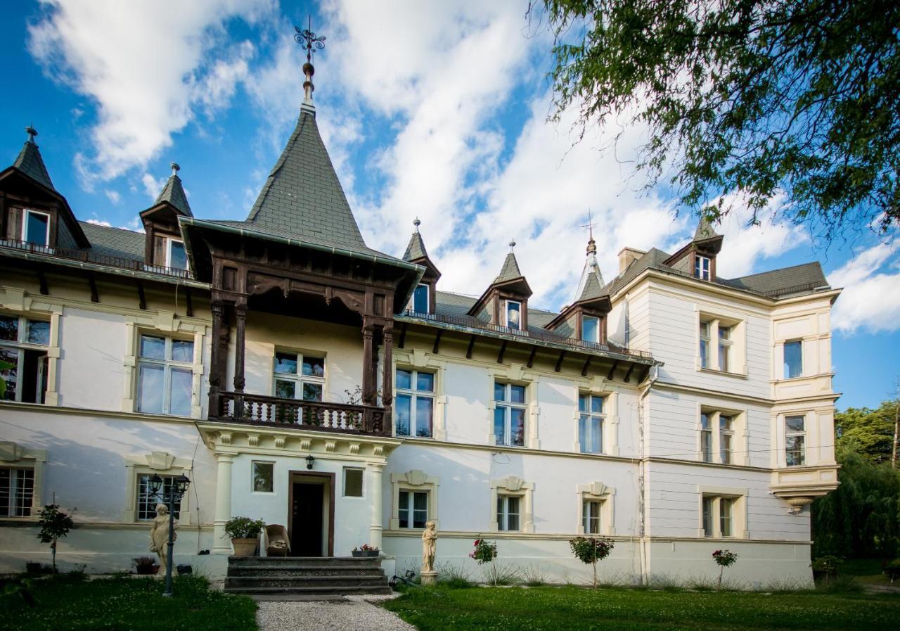 Palac Lawica- Splywy Przelomem Bardzkim Klodzko Exterior photo